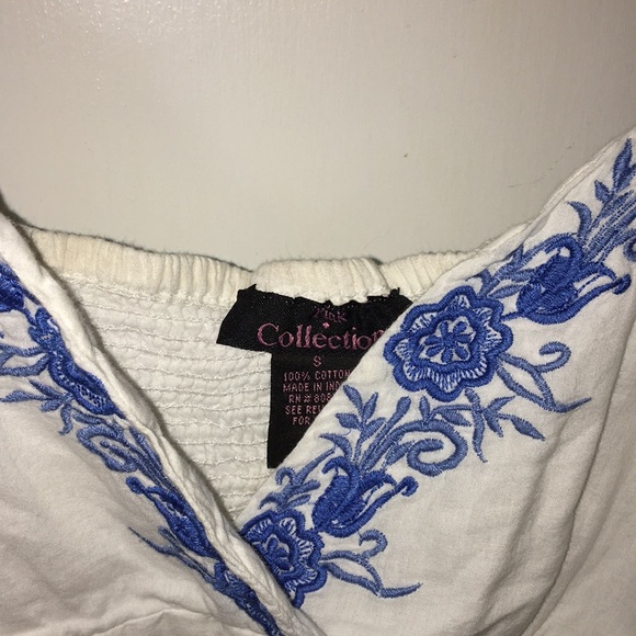 White and Blue Embroidered size S Top - Picture 2 of 3